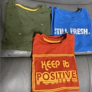 Boys size (10/12) all short sleeves shirts lot of (3 shirts)
